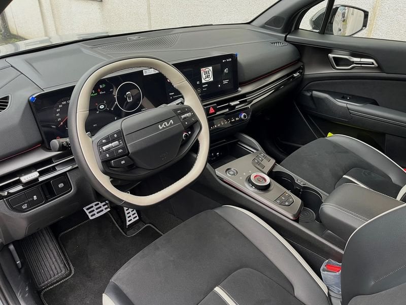 Kia Sportage 1.6 CRDi MHEV DCT7 GT-line - immagine 18