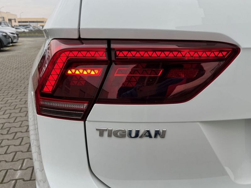 Volkswagen Tiguan 2.0 TDI SCR 110KW Advanced BMT DSG - immagine 17