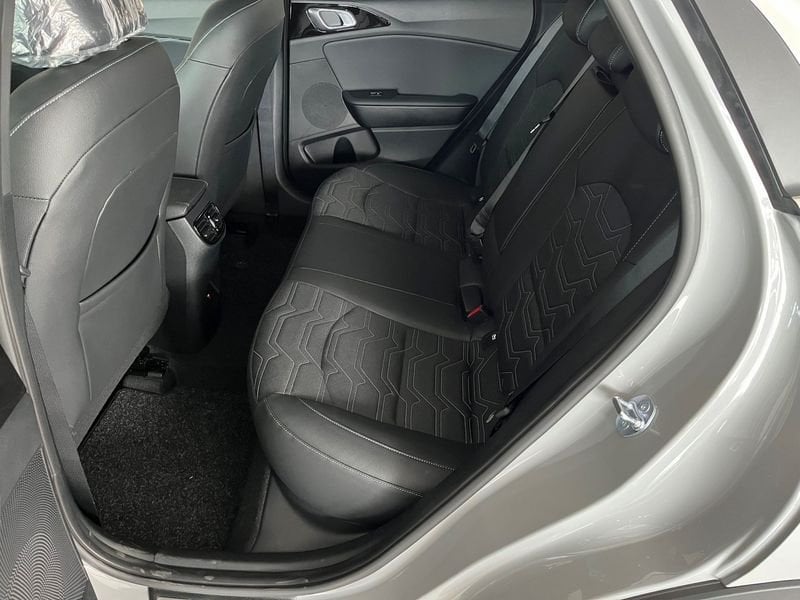 Kia Xceed 1.0 T-GDi MHEV DCT7 Special Edition - immagine 11