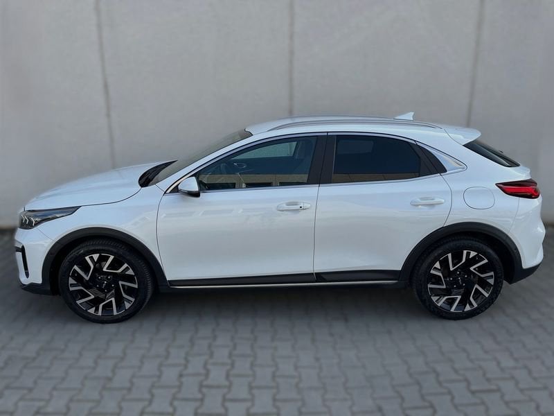 Kia Xceed 1.6 CRDi 136 CV MHEV DCT Style - immagine 3