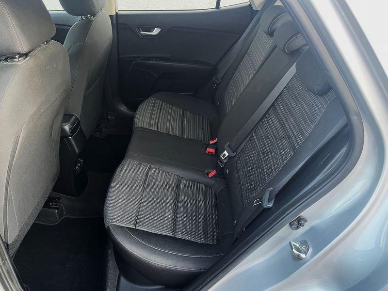 Kia Stonic Stonic 1.4 mpi eco Style Gpl 97cv my18 - immagine 10