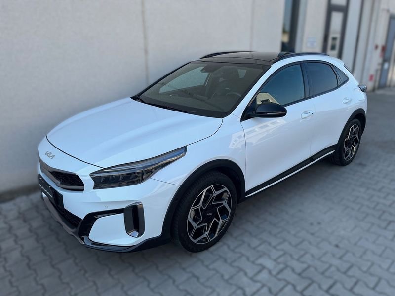 Kia Xceed 1.6 CRDi 136 CV MHEV iMT GT-line - immagine 2